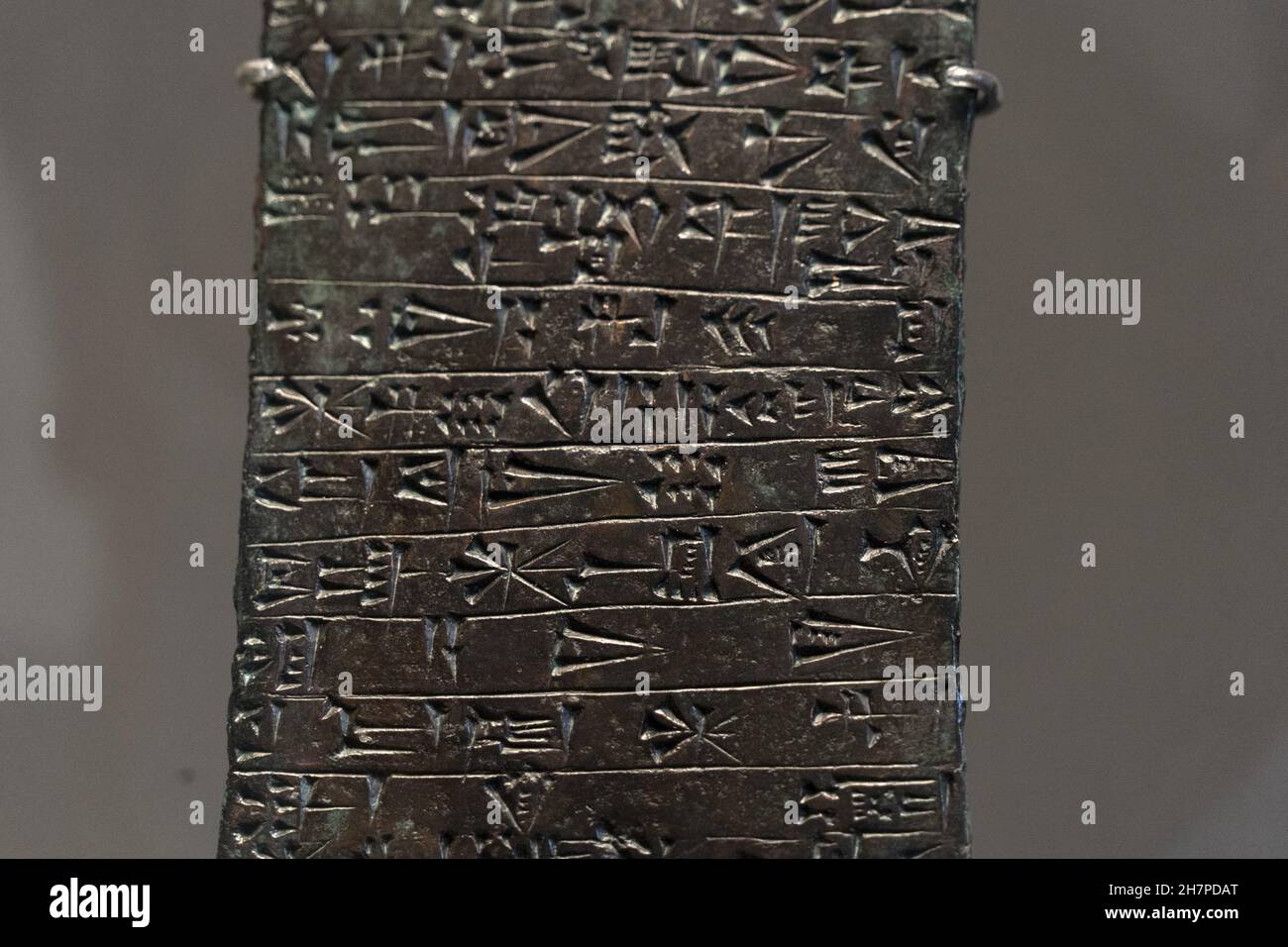 Détail de la tablette mesopotamia Assyria écrit en forme de cuneiform Banque D'Images