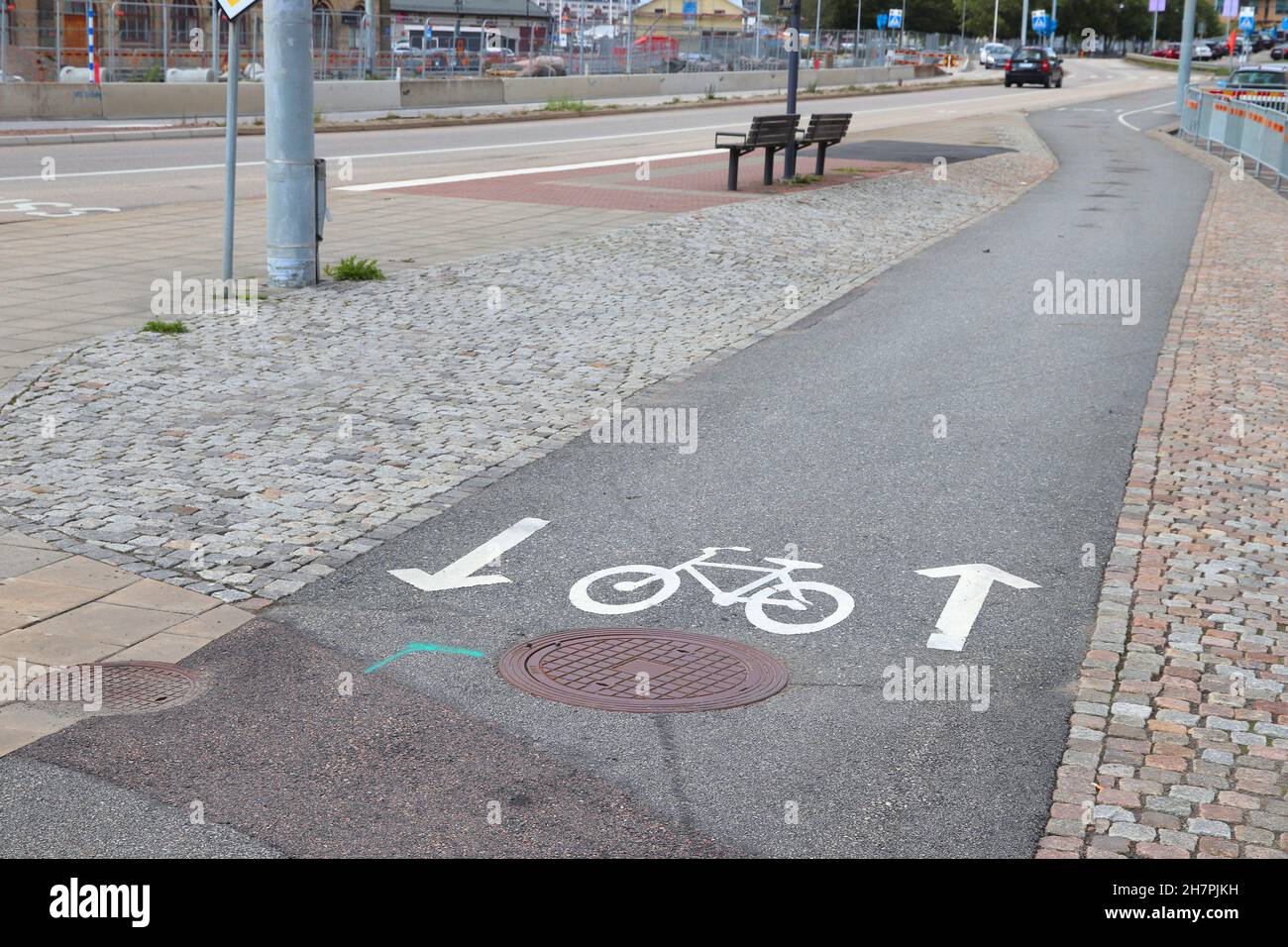 Piste cyclable à Göteborg, Suède.Infrastructure de transport de vélo. Banque D'Images