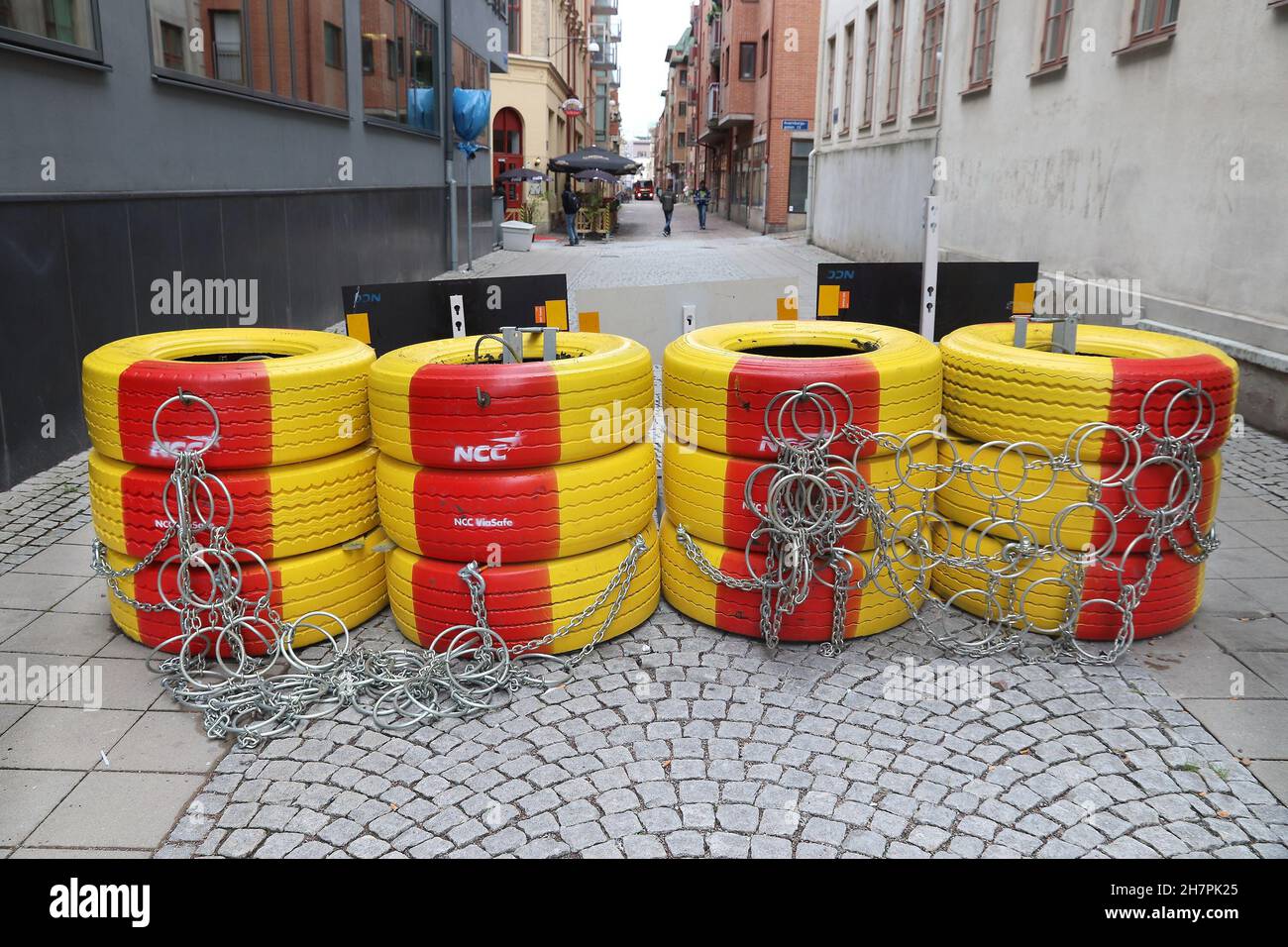 GÖTEBORG, SUÈDE - 27 AOÛT 2018 : barrière spéciale de sécurité pour piétons dans la ville de Göteborg, Suède.Le blocus contre le terrorisme est une réponse à la question du terro Banque D'Images