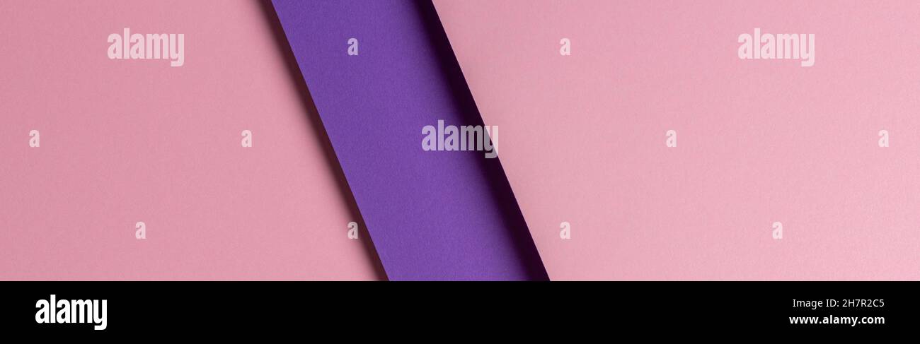 Résumé géométrique de papier rose pastel et violet avec espace de copie Banque D'Images
