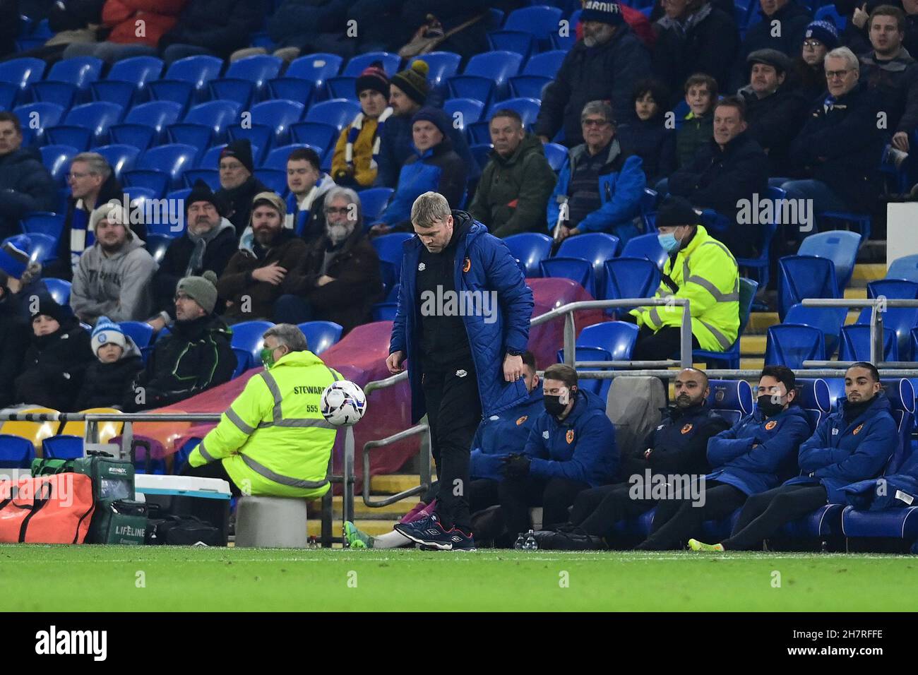 Cardiff, Royaume-Uni.24 novembre 2021.Grant McCann, directeur de Hull City à Cardiff, Royaume-Uni, le 11/24/2021.(Photo par Ashley Crowden/News Images/Sipa USA) crédit: SIPA USA/Alay Live News Banque D'Images