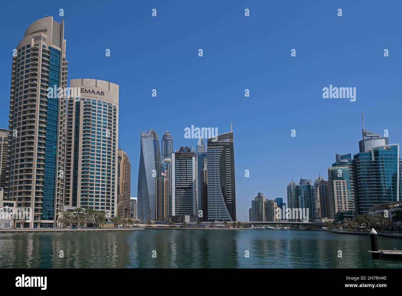 Immeubles de bureaux en front de mer de la marina de Dubaï Émirats Arabes Unis 3 Banque D'Images