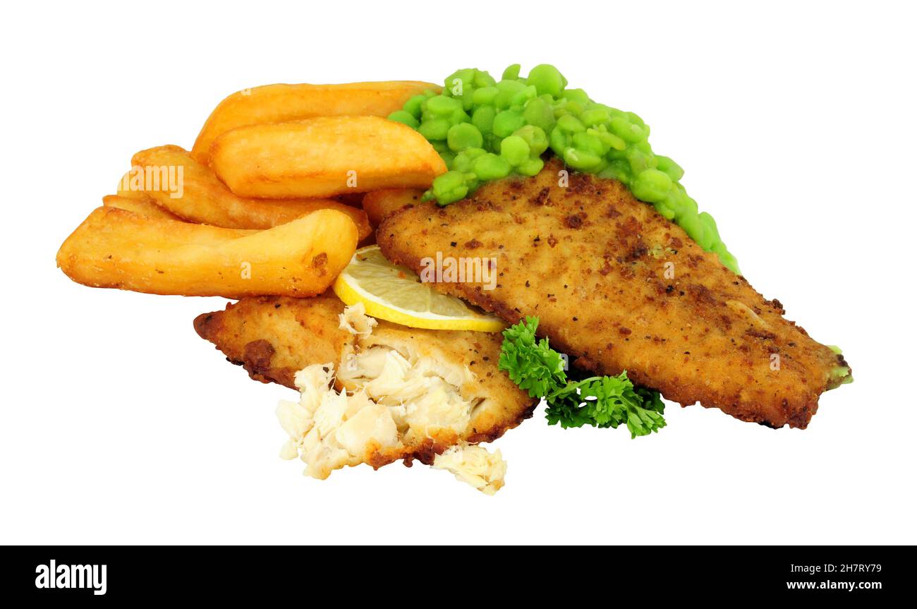Filets d'aiglefin frits et croustilles cuits repas avec pois mushy Banque D'Images