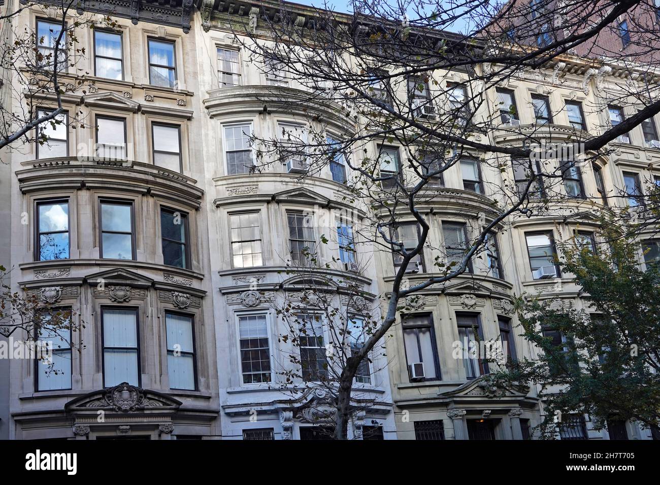 Élégantes maisons de ville de Manhattan Banque D'Images