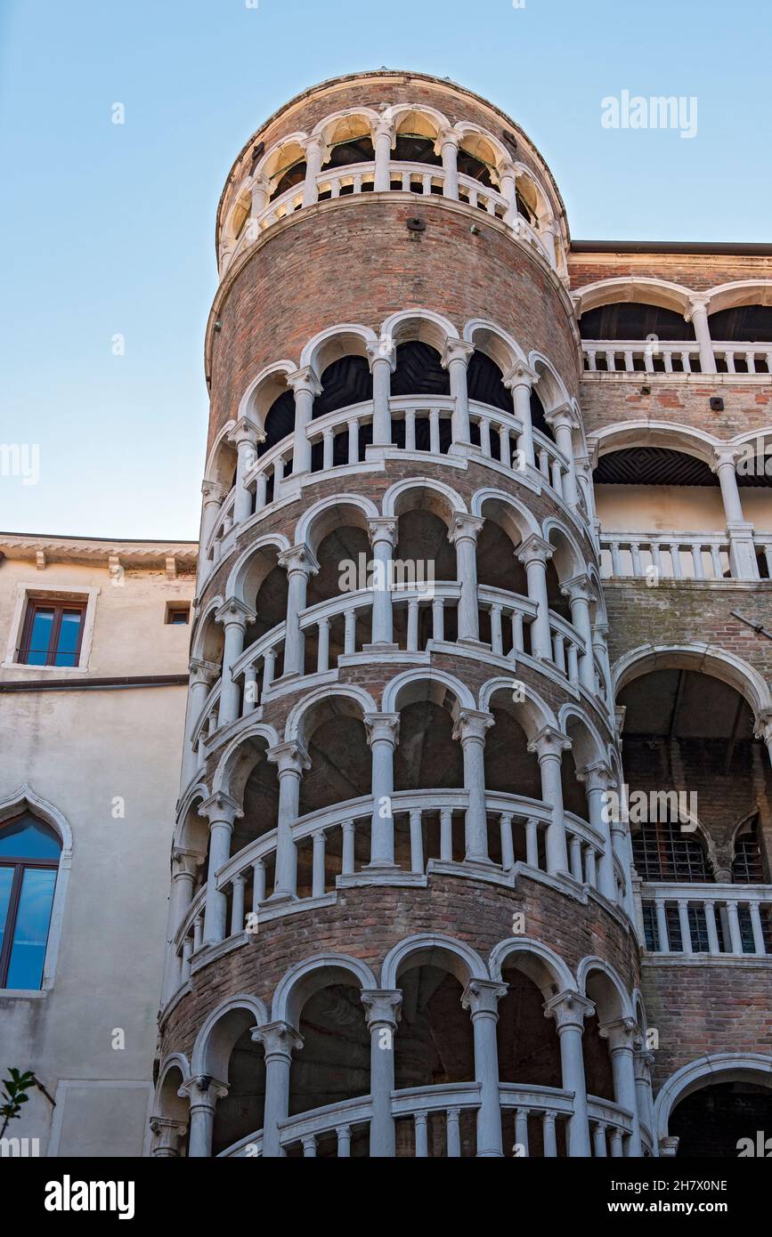 Palazzo Contarini del Bovolo, Venise, Italie Banque D'Images