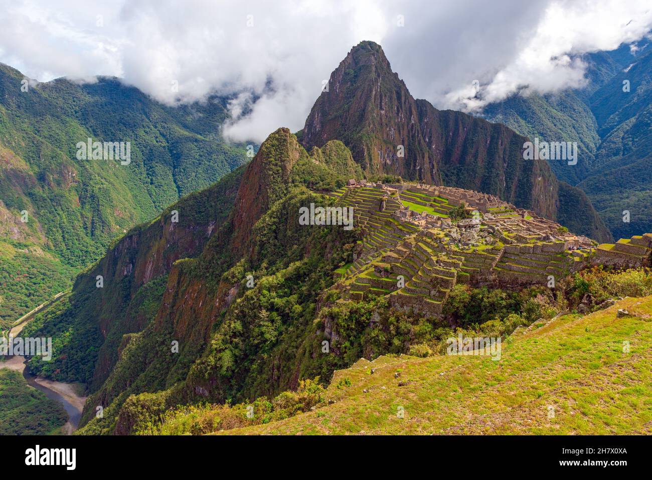 Machu Picchu inca ruines en automne avec espace de copie, Machu Picchu Sanctuaire historique, Cusco, Pérou. Banque D'Images