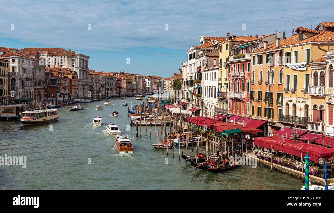 Riva del vin et Grand Canal (Canal Grande), Venise, Italie Banque D'Images