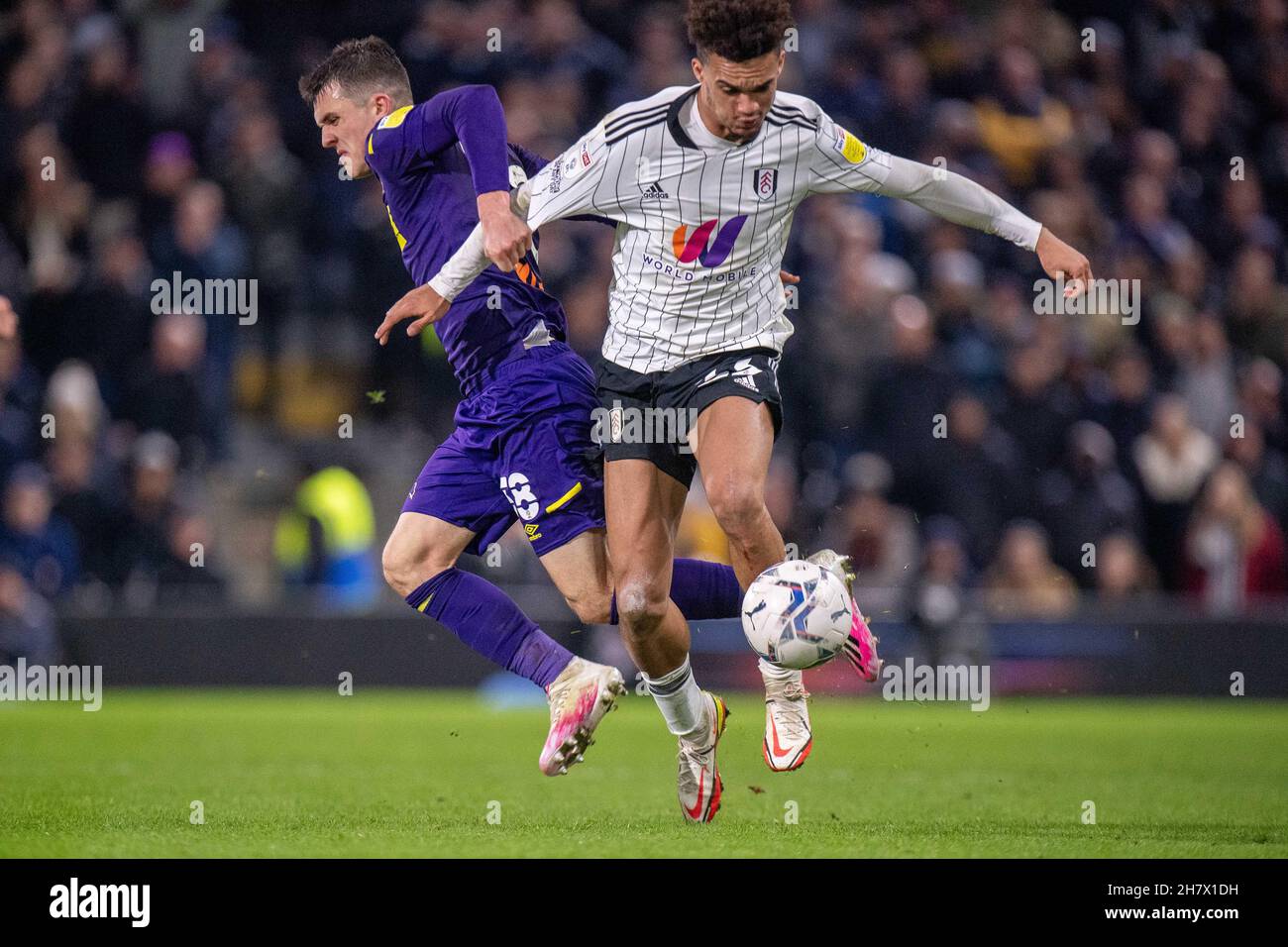 LONDRES, ANGLETERRE - NOVEMBRE 24 : Antonee Robinson lors du match de championnat Sky Bet entre Fulham et Derby County à Craven Cottage le 24 novembre Banque D'Images