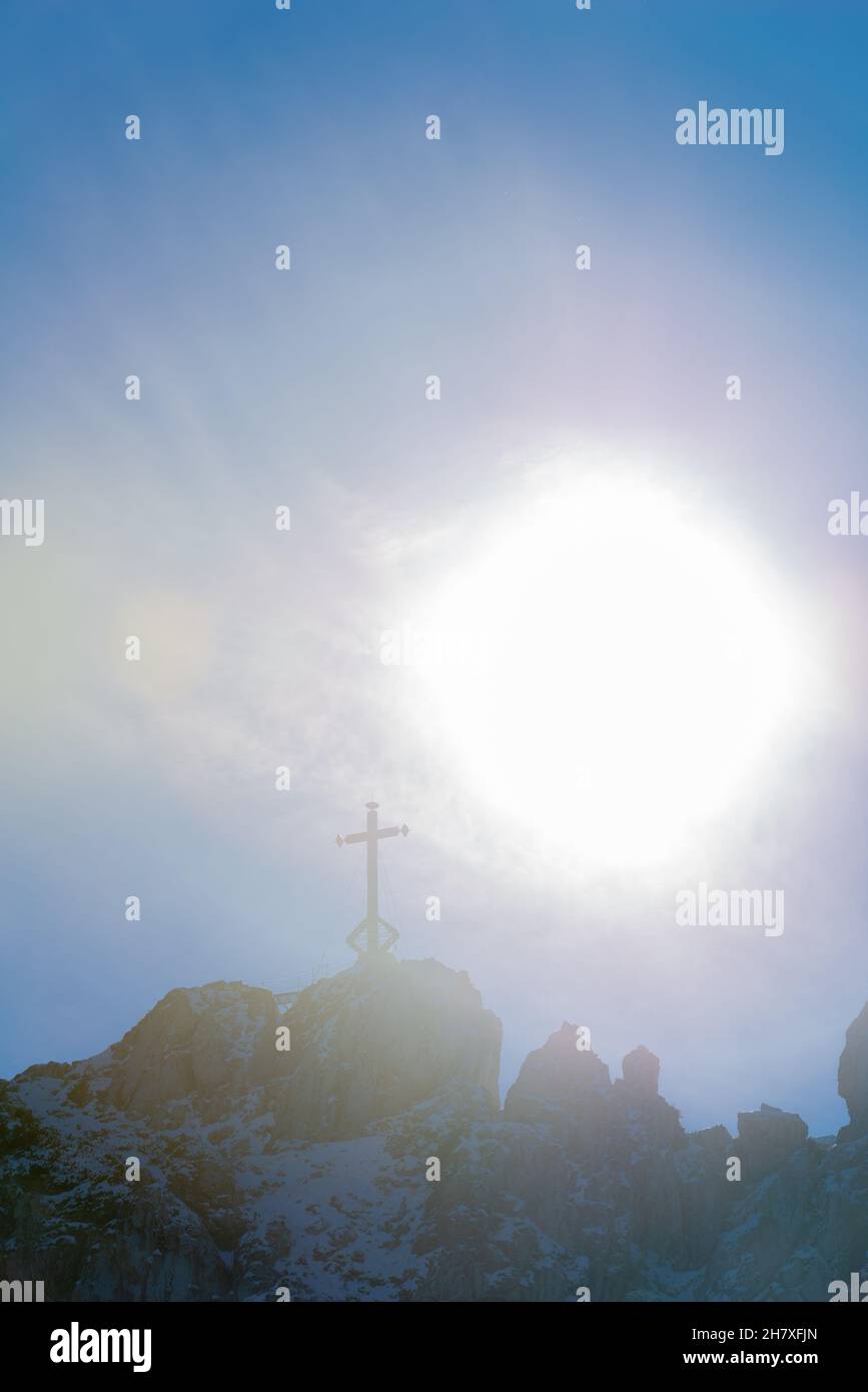 Sommet sur le sommet de Kampenwand sur le plateau de Kampenwand, 1500m asl, Aschau, Chiemgau, Alpes bavaroises,Haute-Bavière, sud de l'Allemagne Banque D'Images