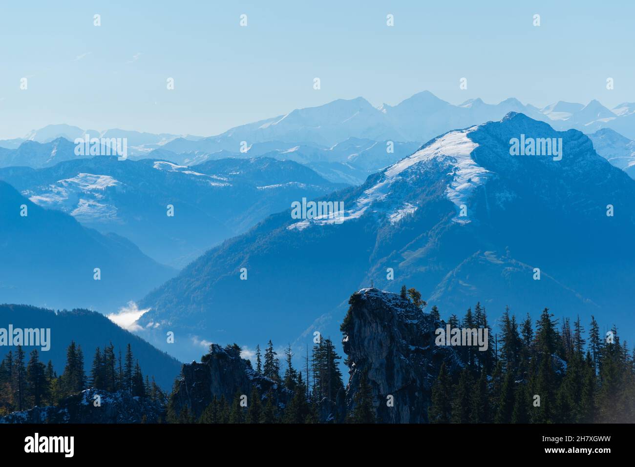 Kampenwand montagnes à environ 1500m asl avec vues panoramiques, téléphérique d'Aschau, Alpes de Chiemgauer, haute-Bavière sud de l'Allemagne, Europe Banque D'Images