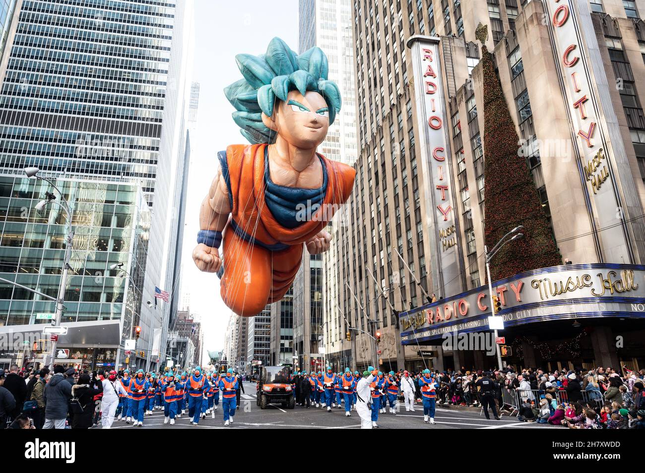Macy's thanksgiving day parade goku Banque de photographies et d’images