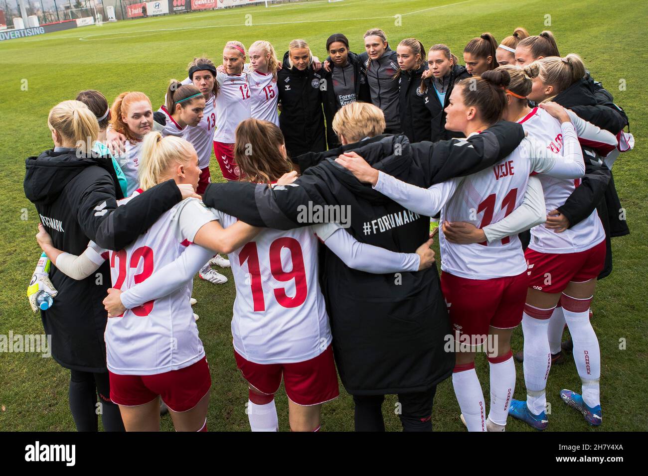 Zenica, Bosnie-Herzégovine, 25 novembre 2021.L'équipe du Danemark est prête pour le match entre la Bosnie-Herzégovine et le Danemark à Zenica.25 novembre 2021.Crédit : Nikola Krstic/Alay Banque D'Images
