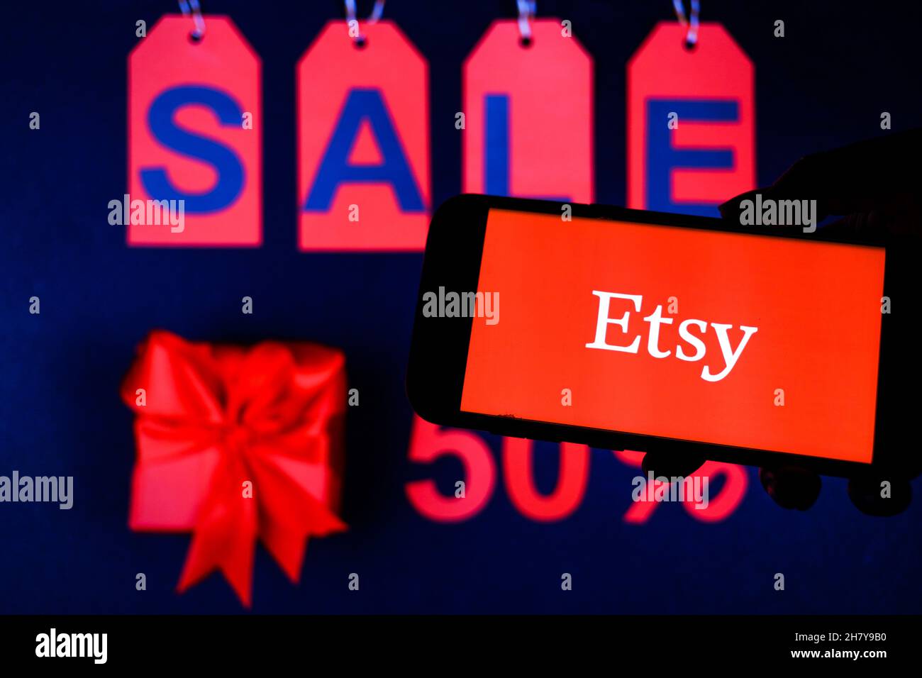 Logo Etsy affiché sur un smartphone. Banque D'Images