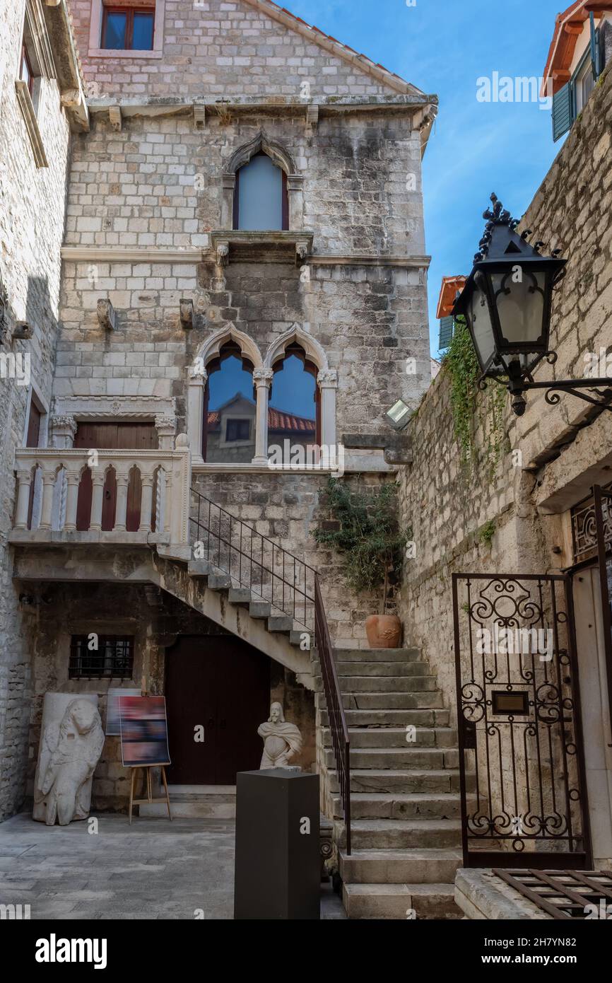Vieille rue dans la vieille ville de Split en Croatie Banque D'Images