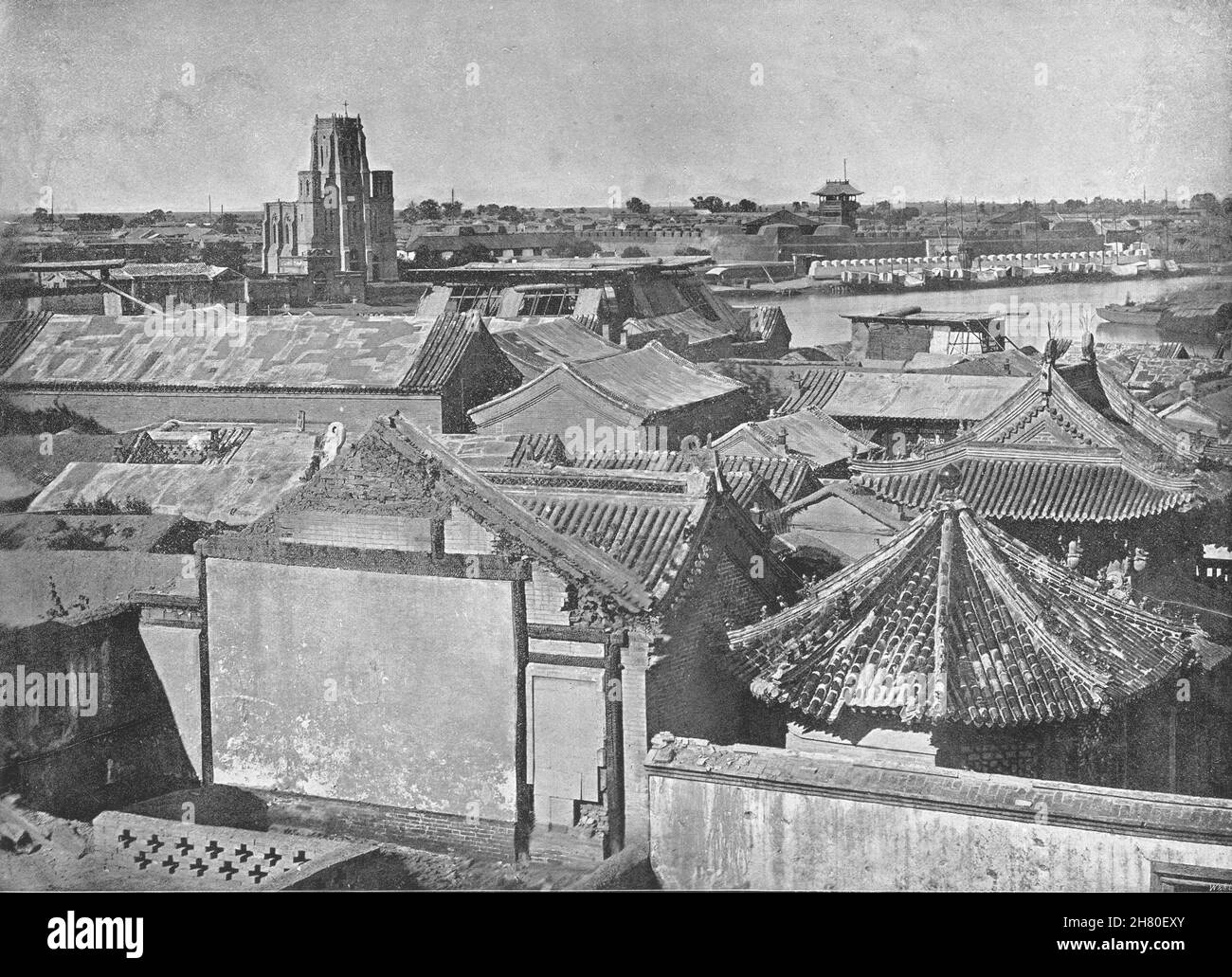 CHINE.Tien- Tsin- vue générale, présentant les ruines de la cathédrale 1895 vieux imprimé Banque D'Images