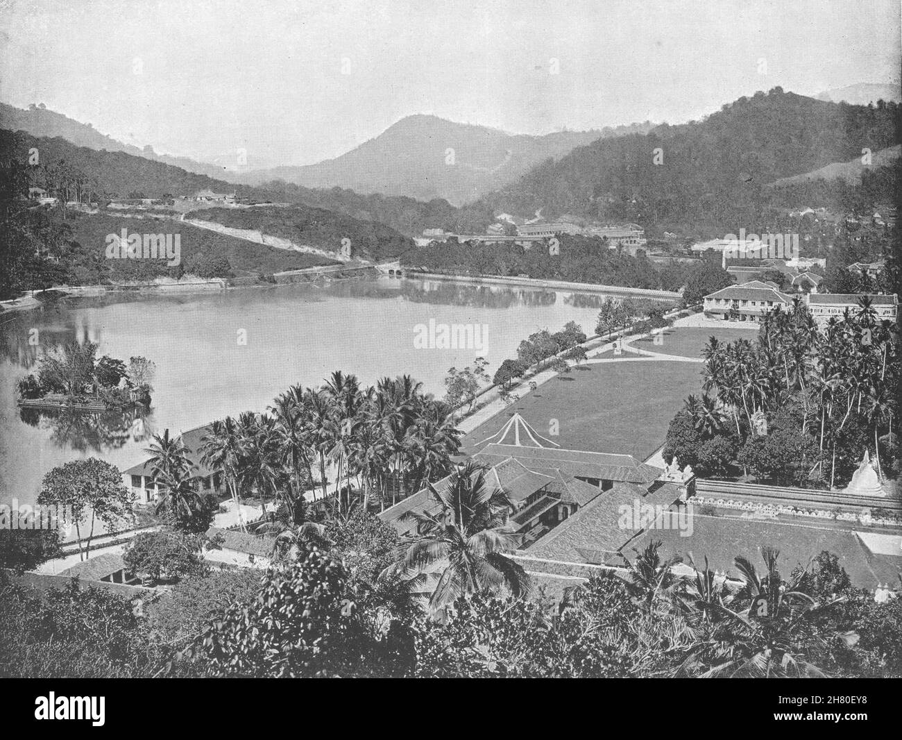 SRI LANKA.Kandy- vue de Lady Horton's Walk 1895 photo ancienne imprimée Banque D'Images