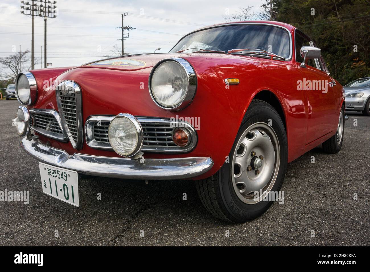 Gros plan sur une voiture de sport italienne classique rouge Alfa Romeo Giulietta Sprint Banque D'Images