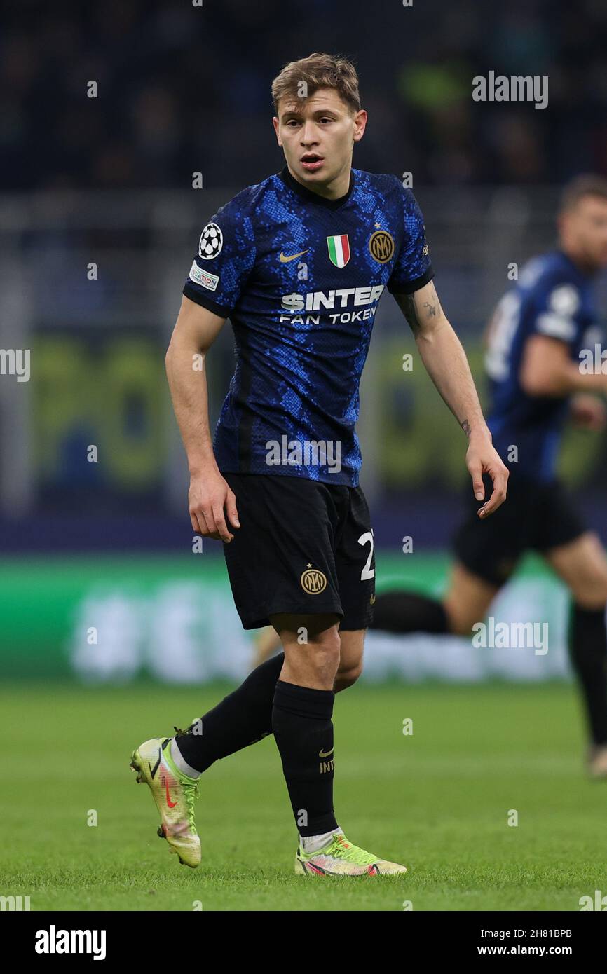 Nicolo Barella (FC Internazionale) lors de l'Inter - FC Internazionale contre Shakhtar Donetsk, match de football de l'UEFA Champions League à Milan, Italie, novembre 24 2021 Banque D'Images