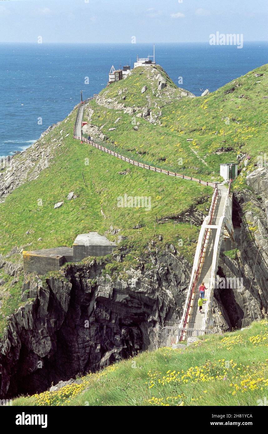 Vue de 1999 sur Mizen Head, Co. Cork, Irlande. Banque D'Images