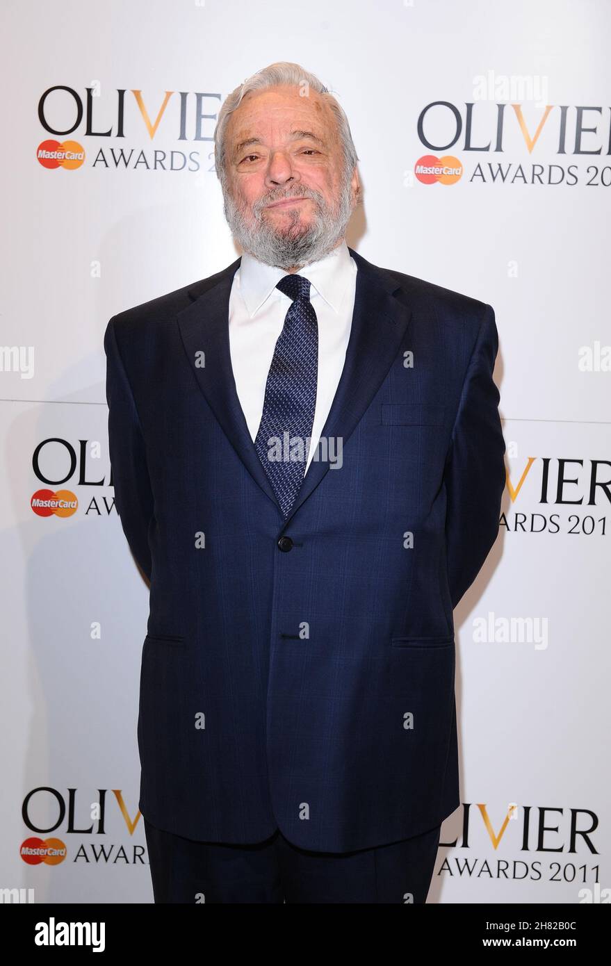 Photo du dossier datée du 13/03/11 de Stephen Sondheim arrivant aux Prix Laurence Olivier 2011 au Theatre Royal de Londres.Le créateur de la comédie musicale Sweeney Todd est décédé vendredi matin à l'âge de 91 ans, chez lui dans le Connecticut, selon le New York Times.Date de publication : vendredi 26 novembre 2021. Banque D'Images