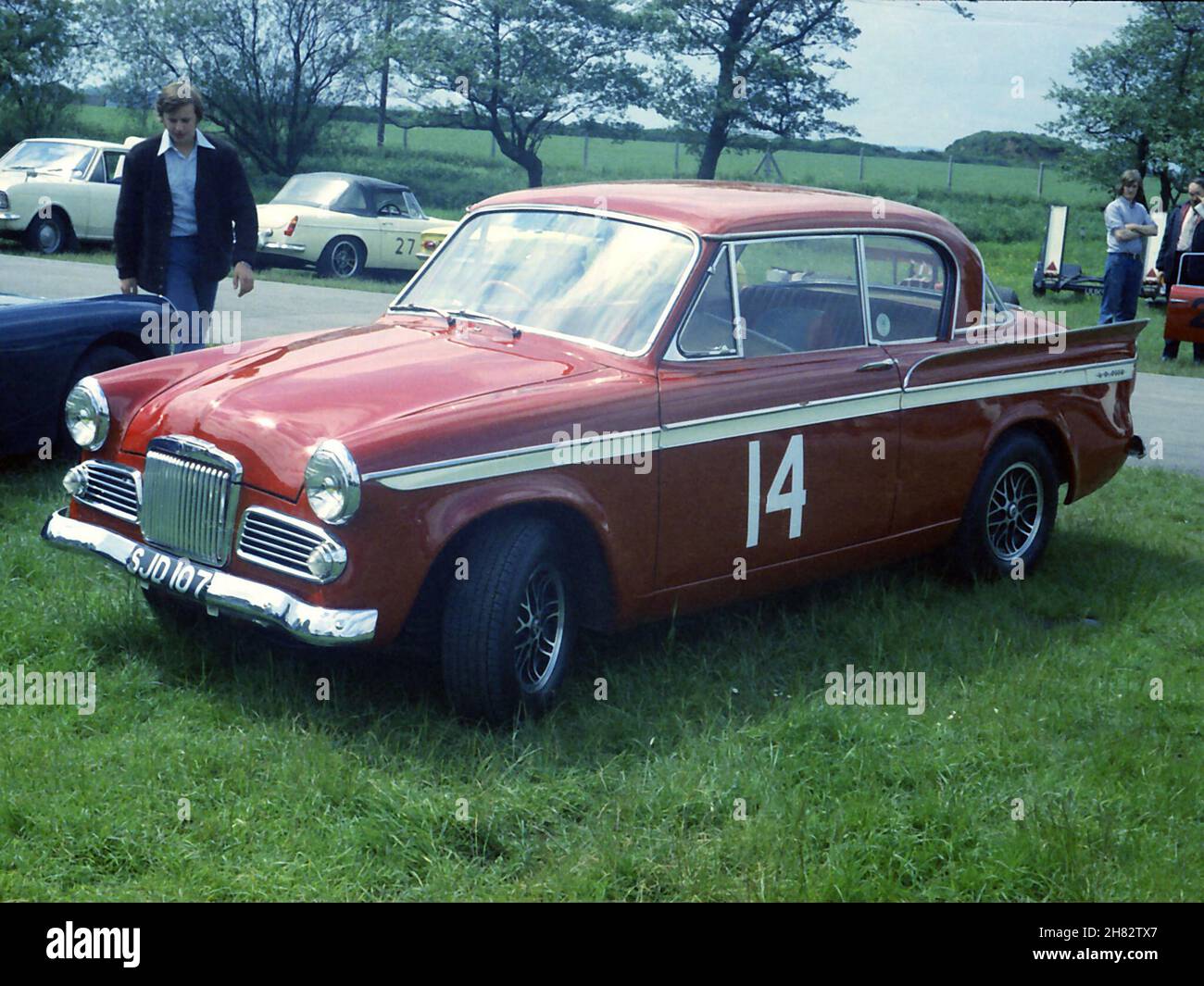 #14 Sunbeam Rapier dans le paddock au cours de sprint de Curborough, près de Lichfield, Staffs, 2 avril 1972 Banque D'Images