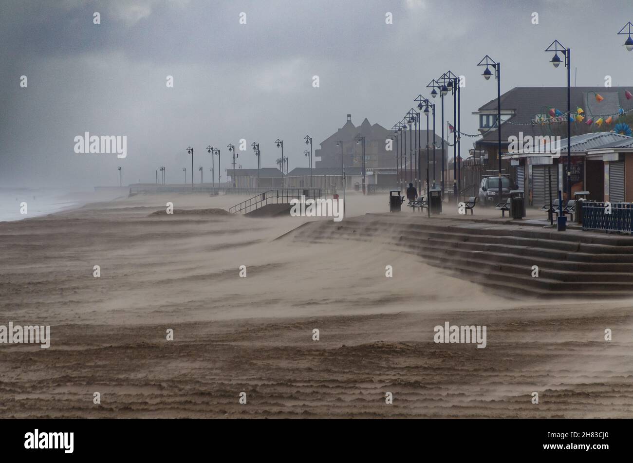Sable soufflant sur la plage Banque D'Images