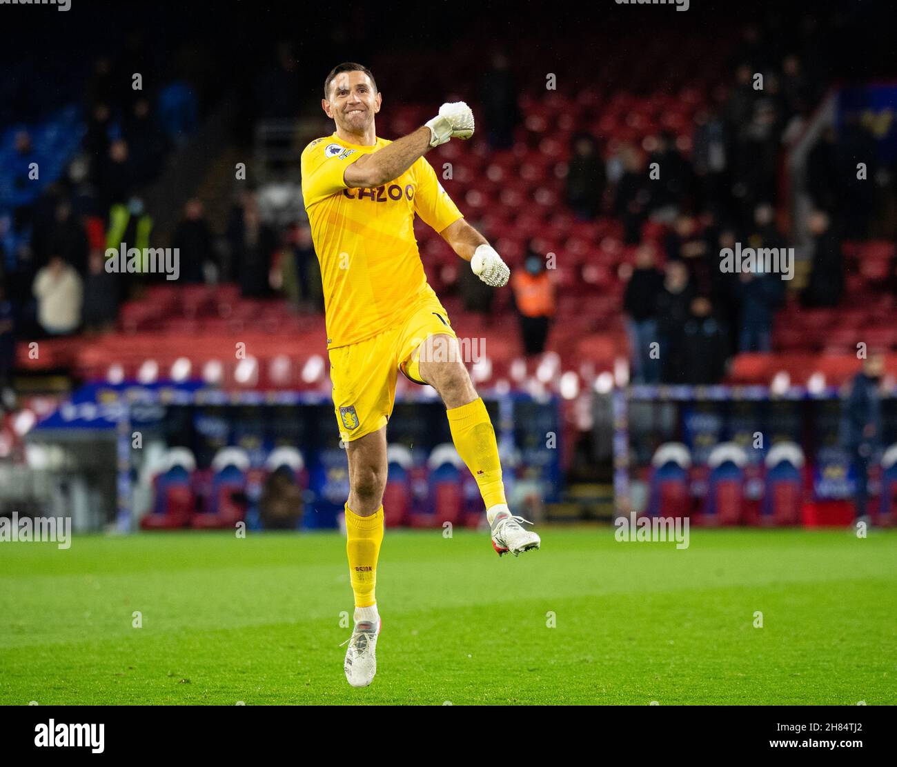 Londres, Royaume-Uni.27 novembre 2021.Emiliano Martinez, gardien de but Aston Villa, après le match de la Premier League entre Crystal Palace et Aston Villa à Selhurst Park, Londres, Angleterre, le 27 novembre 2021.Photo par Andrew Aleksiejczuk/Prime Media Images.Crédit : Prime Media Images/Alamy Live News Banque D'Images