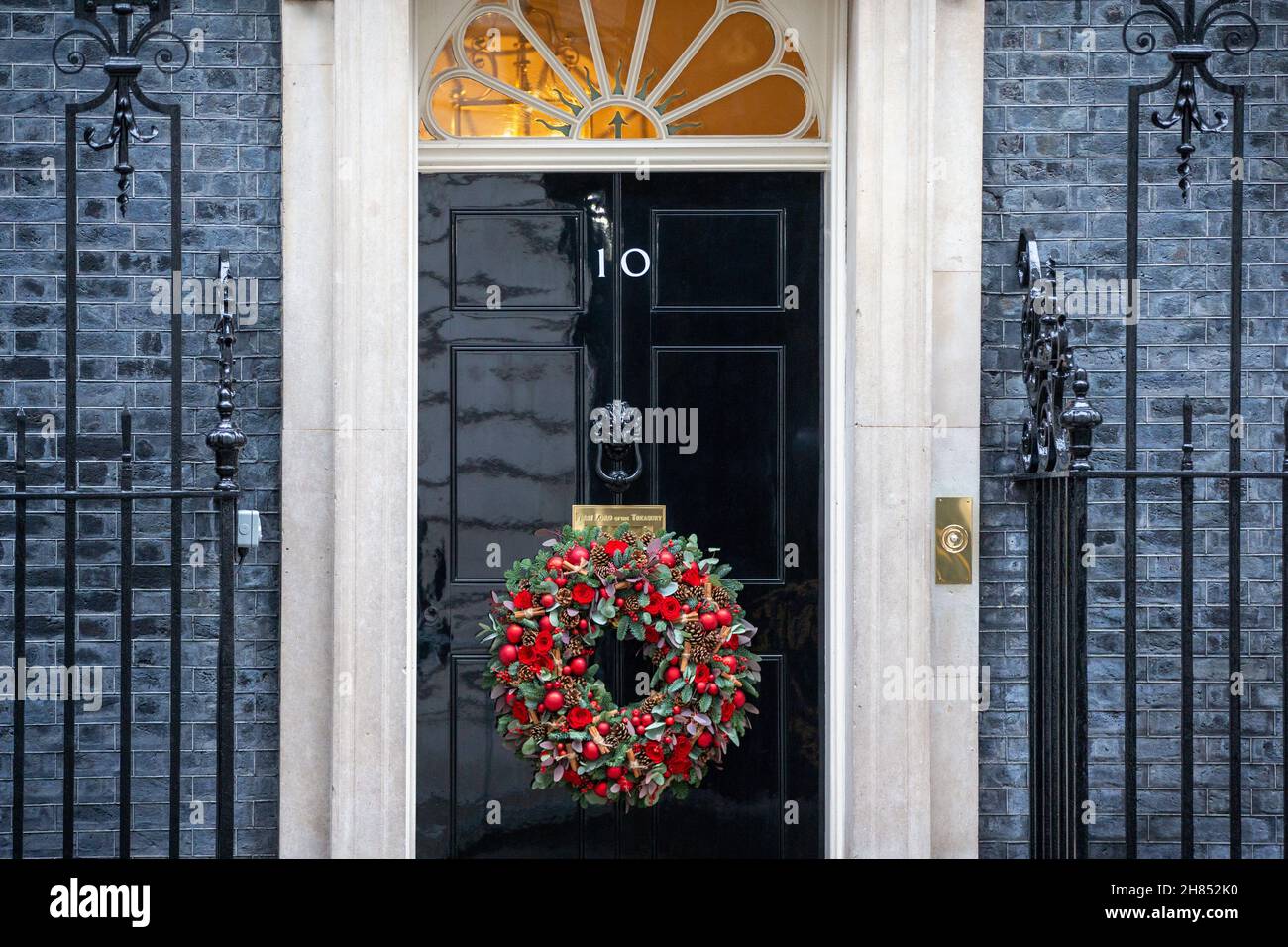 Londres, Angleterre, Royaume-Uni.27 novembre 2021.Downing Street est décoré avant Noël.(Image de crédit : © Tayfun Salci/ZUMA Press Wire) Banque D'Images