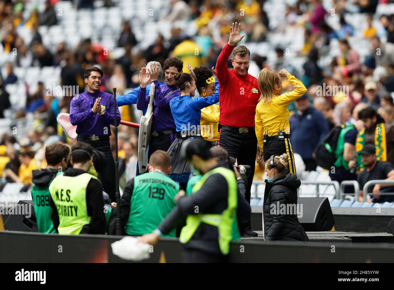 Les Wiggles jouent avant le match une des séries internationales amicales entre l'Australia Matilda et l'équipe nationale des femmes des États-Unis d'Amérique au Stadium Australia le 27 novembre 2021 à Sydney, en Australie. Banque D'Images