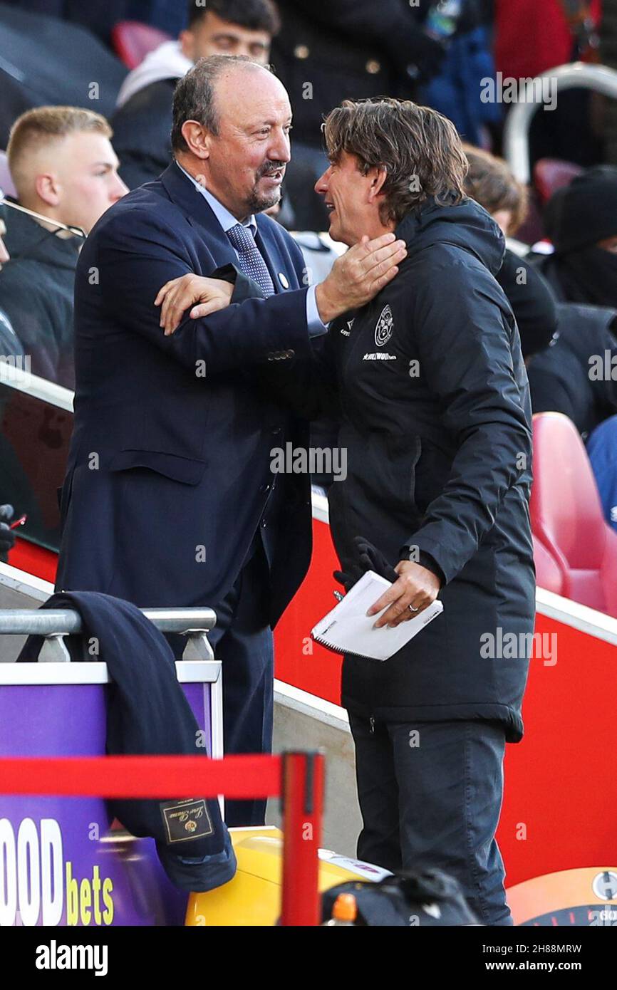 Londres, Royaume-Uni.28 novembre 2021.Rafael Benitez, directeur d'Everton (à gauche) et Thomas Frank, directeur de Brentford (à droite) lors du match de la Premier League au Brentford Community Stadium, Londres.Crédit photo à lire: Kieran Cleeves/Sportimage crédit: Sportimage/Alay Live News Banque D'Images