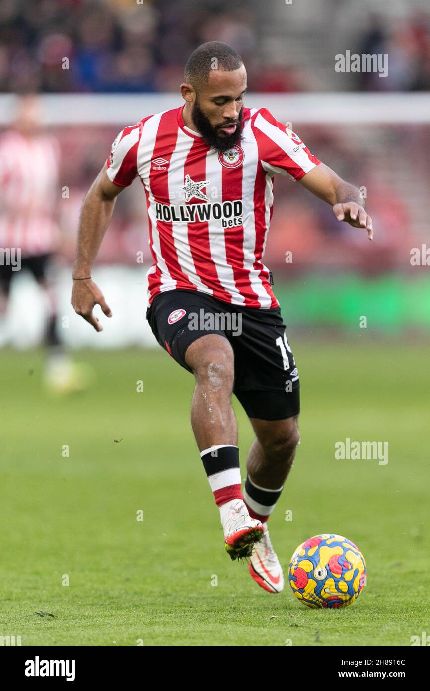 LONDRES, GBR.28 NOV Pontus Jansson de Brentford en action pendant le match de la Premier League entre Brentford et Everton au stade communautaire de Brentford, Brentford, le dimanche 28 novembre 2021.(Crédit : Juan Gasparini | ACTUALITÉS MI) crédit : ACTUALITÉS MI et sport /Actualités Alay Live Banque D'Images