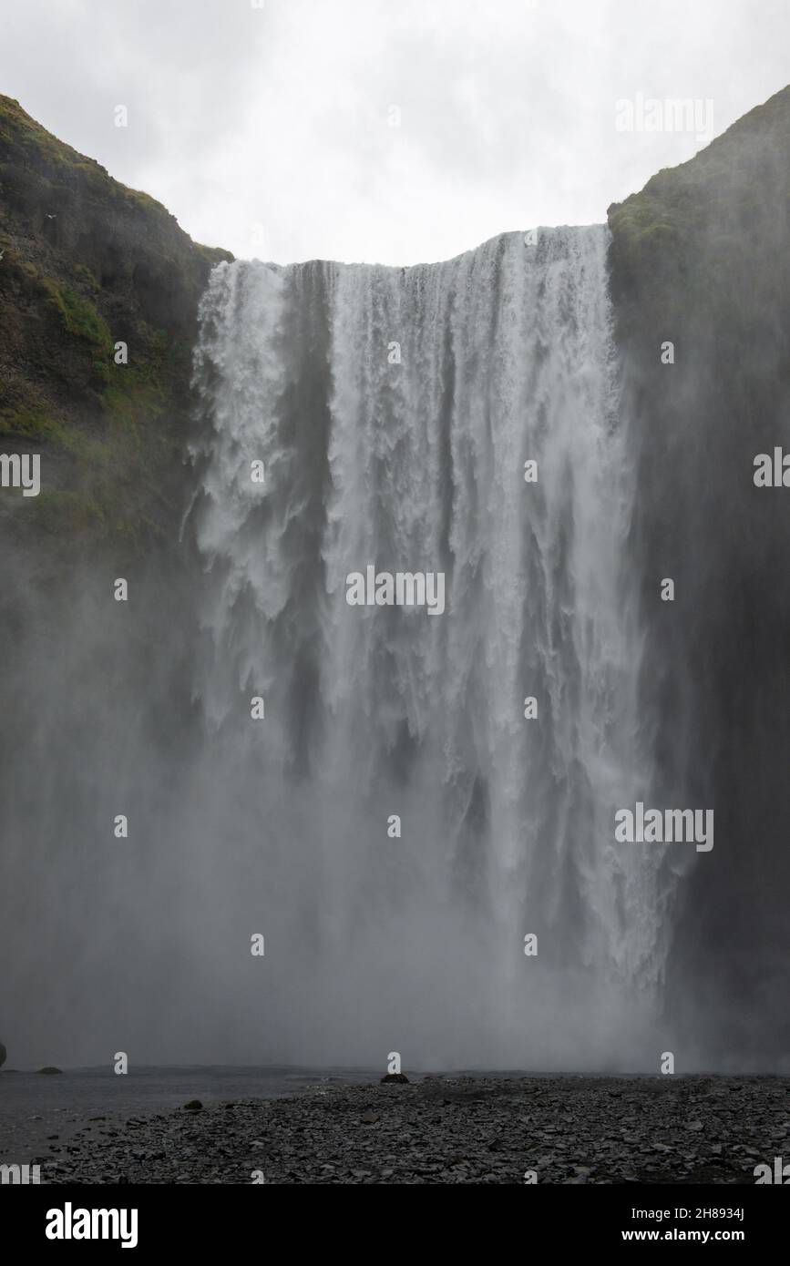 Cascade de Skogafoss, islande Banque D'Images