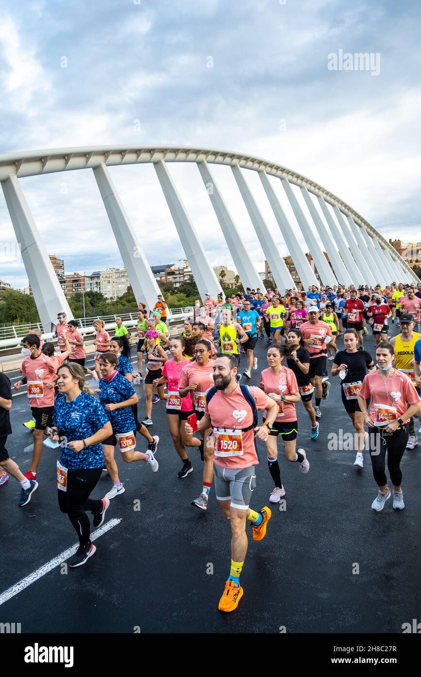 Valence, Espagne; 31th octobre 2021: Athlètes participants dans une course populaire Banque D'Images