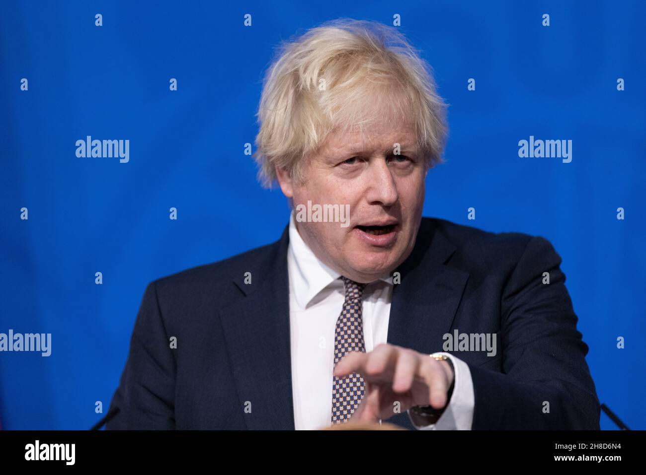Le Premier ministre britannique Boris Johnson donne la conférence de presse de COVID-19 exhortant les gens à obtenir leurs jabs de rappel, Downing Street, Londres, Royaume-Uni Banque D'Images