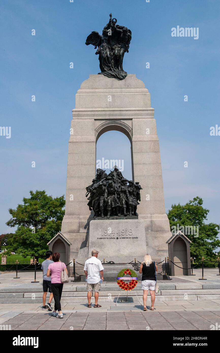 Changement de garde au mémorial national de guerre Banque D'Images