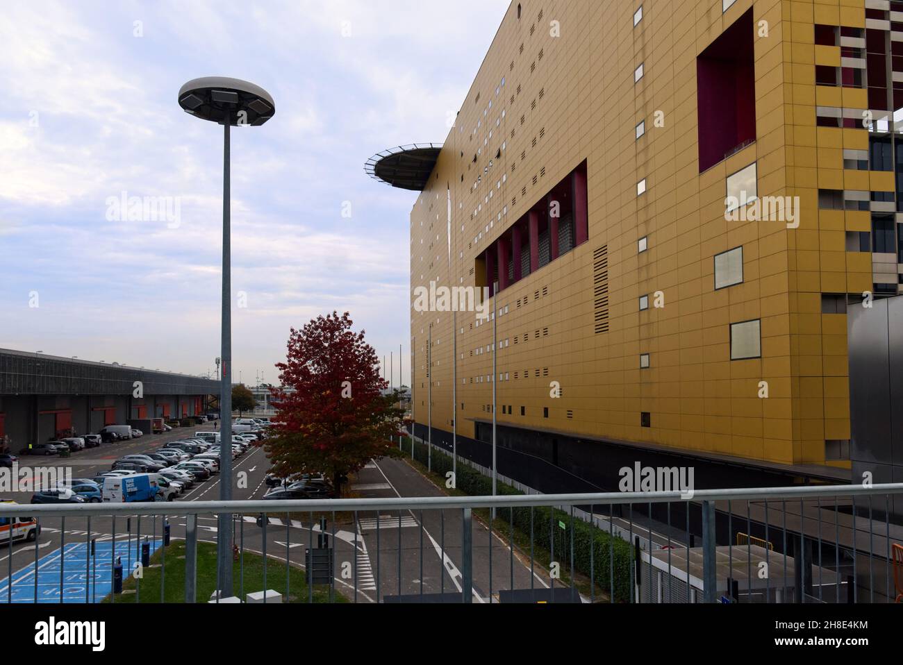 Rho, Italie - 25 octobre 2021 : façade de l'hôtel moderne situé au salon d'exposition Banque D'Images