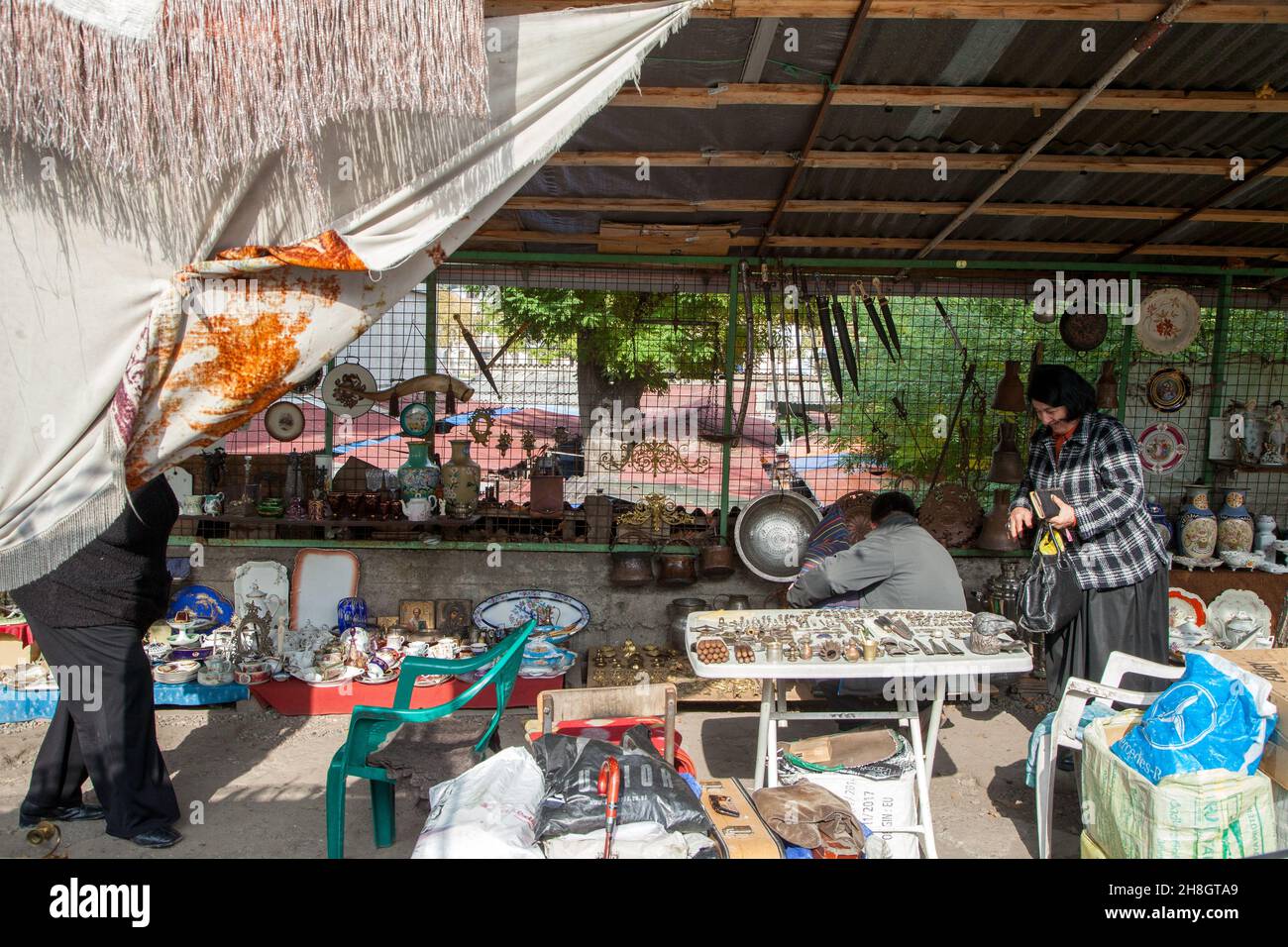 Tbilissi, Géorgie - 10-30-2016:marché aux puces dans la ville de Tbilissi Banque D'Images