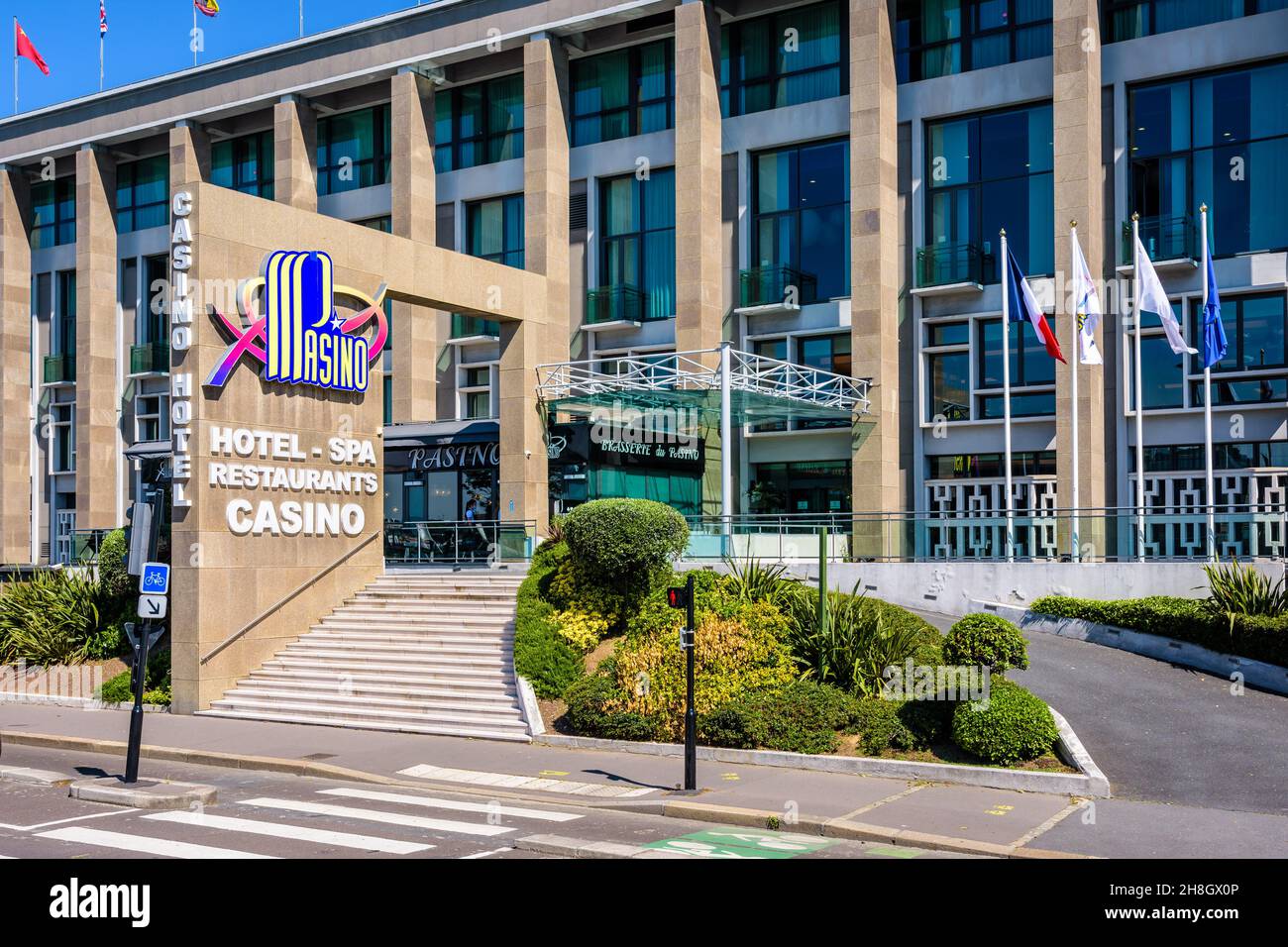 Entrée du complexe hôtelier Pasino au Havre, France, avec casino, restaurants et spa. Banque D'Images