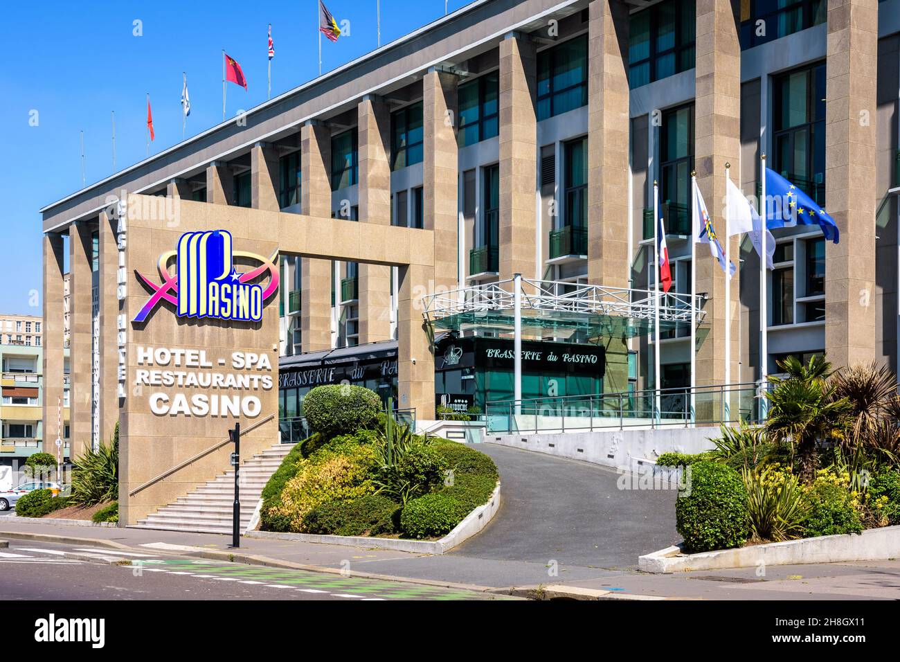 Entrée du complexe hôtelier Pasino au Havre, France, avec casino, restaurants et spa. Banque D'Images