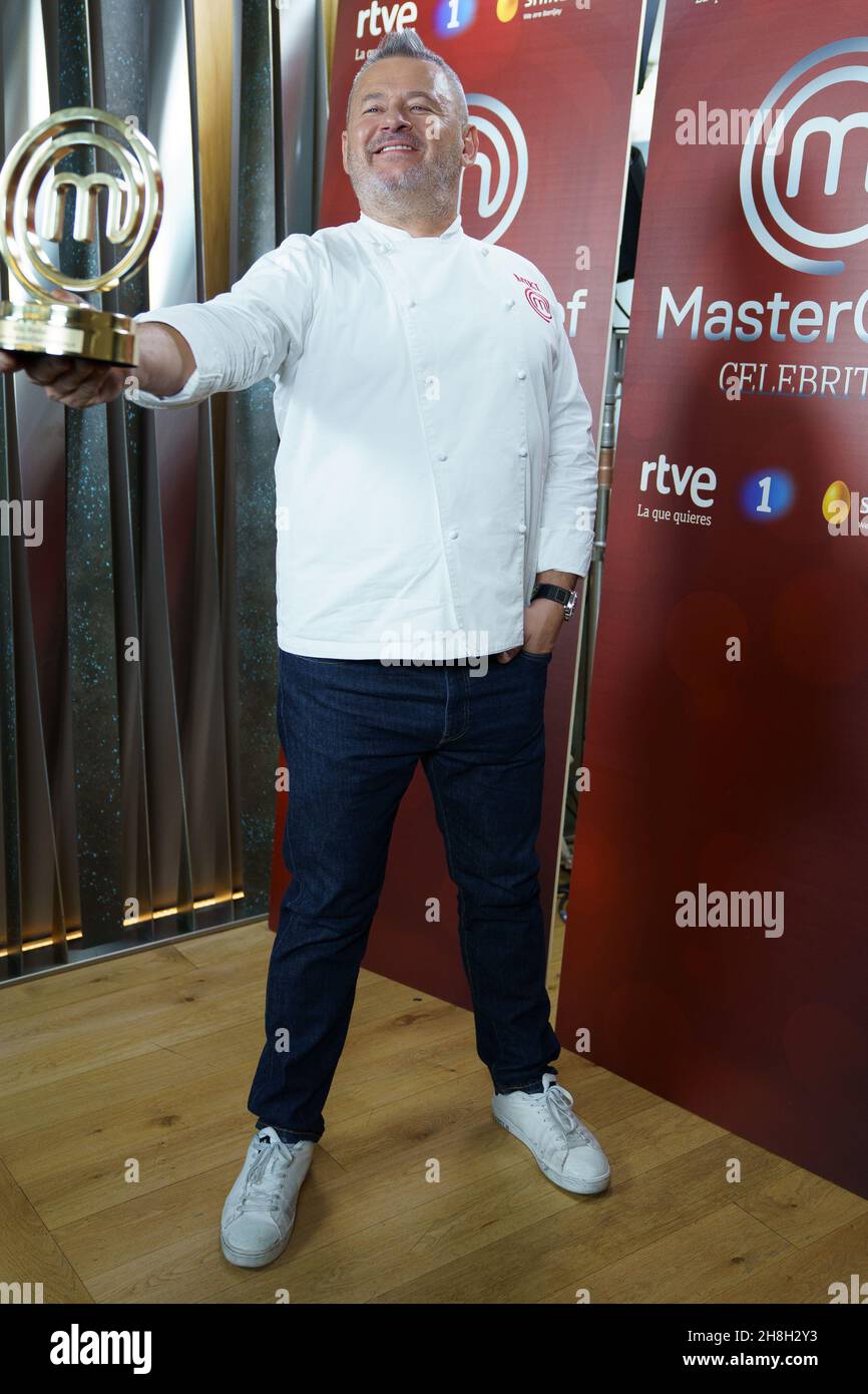 Madrid, Espagne.30 novembre 2021.Miki Nadal lors d'une cérémonie en tant que vainqueur du programme TV Celebrity MasterChef à l'hôtel Eurobuilding de Madrid.Crédit : SOPA Images Limited/Alamy Live News Banque D'Images