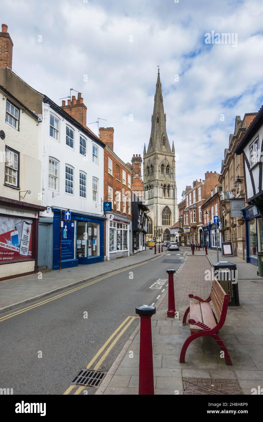 KIRK Gate menant à l'église St Mary Magdalene Newark on Trent Nottinghamshire, Royaume-Uni.Juin 2021 Banque D'Images