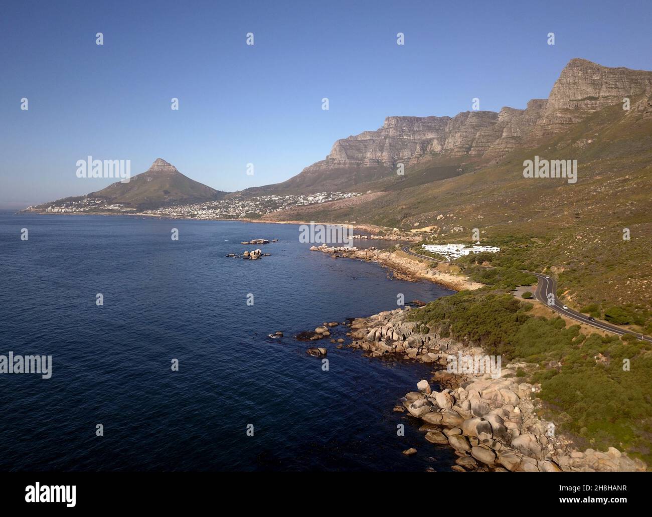 Vue aérienne sur la mer à Oudekraal jusqu'au Cap, Afrique du Sud Banque D'Images