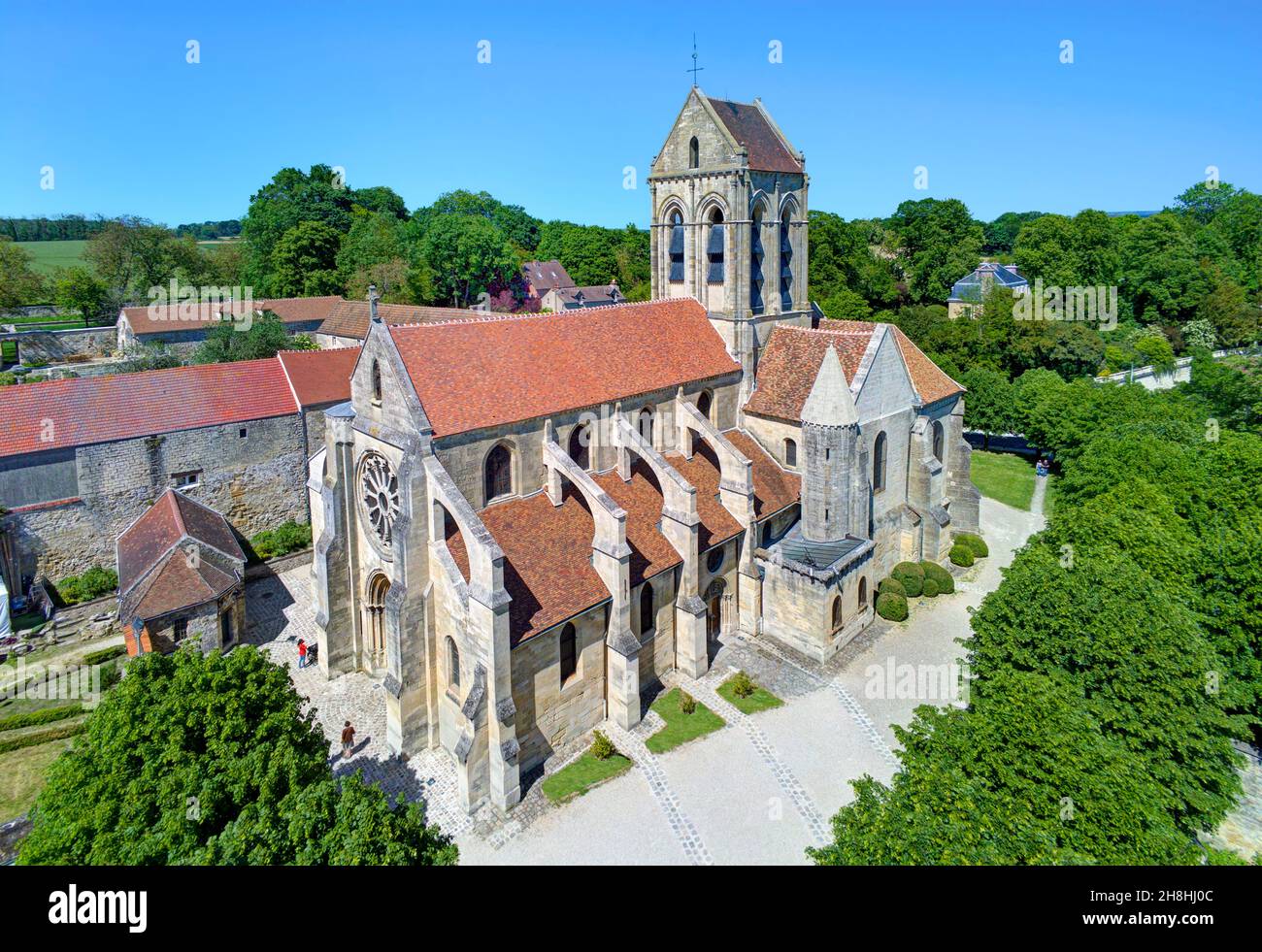 France, Val d'Oise, Parc naturel régional du Vexin français, Auvers sur Oise, église peinte par Van Gogh (vue aérienne) Banque D'Images