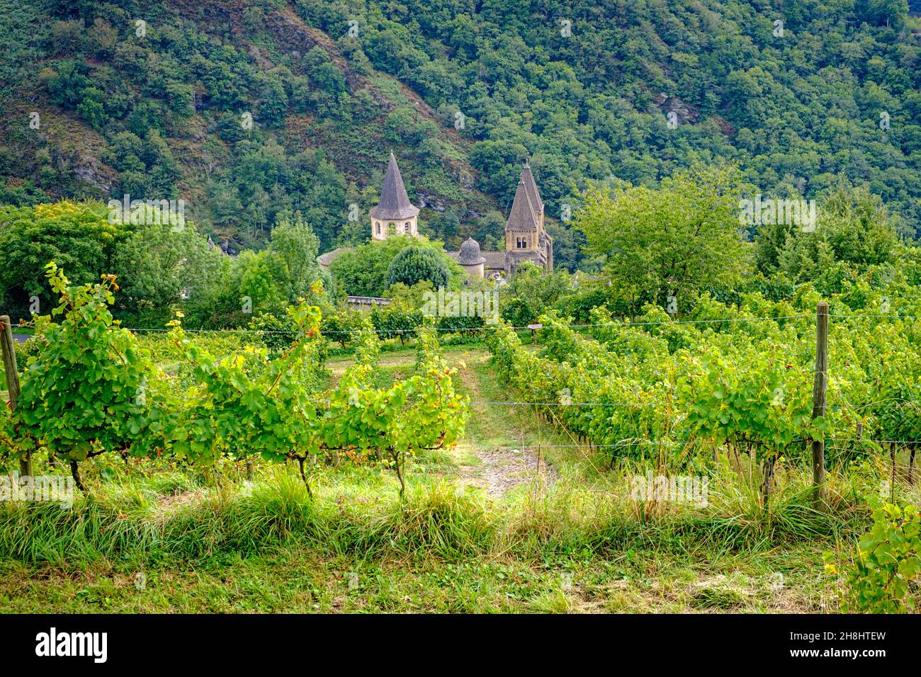 France, Aveyron, Conques, a marqué l'un des plus beaux villages de France, un arrêt majeur sur le chemin de Saint-Jacques Banque D'Images