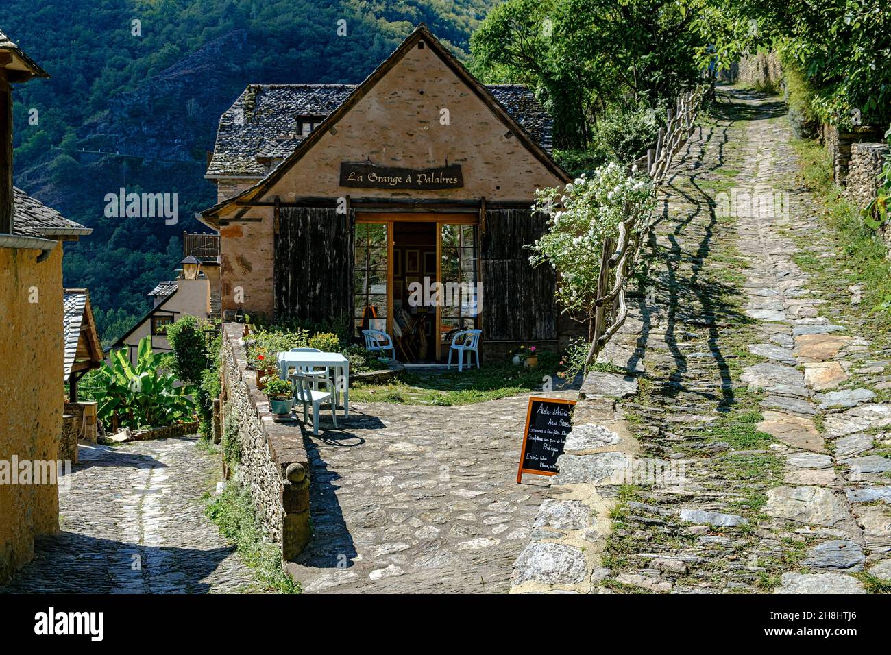 France, Aveyron, Conques, a marqué l'un des plus beaux villages de France, un arrêt majeur sur le chemin de Saint-Jacques Banque D'Images