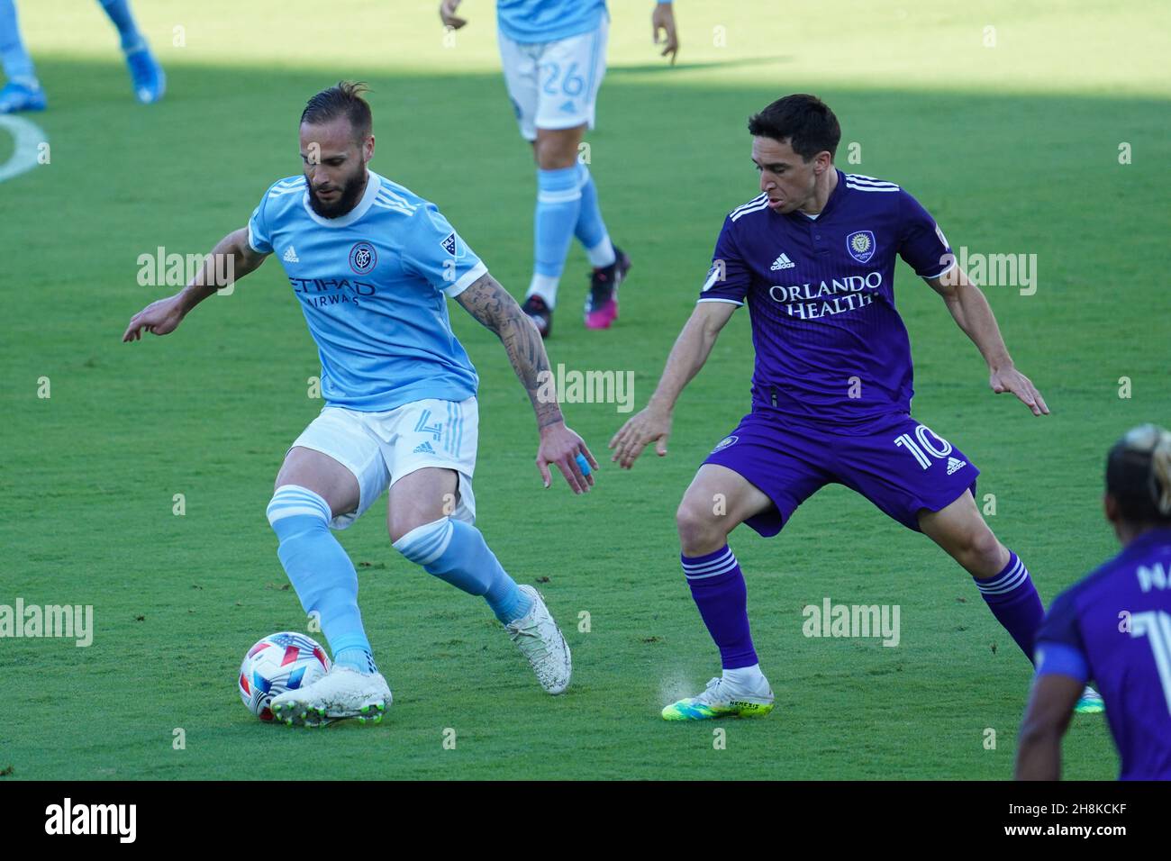 Orlando, Floride, États-Unis, 8 mai 2021,Le joueur du FC de New York City Maxime Chanot défend le ballon au stade Exploria à Orlando, en Floride, aux États-Unis (photo Credit: Banque D'Images