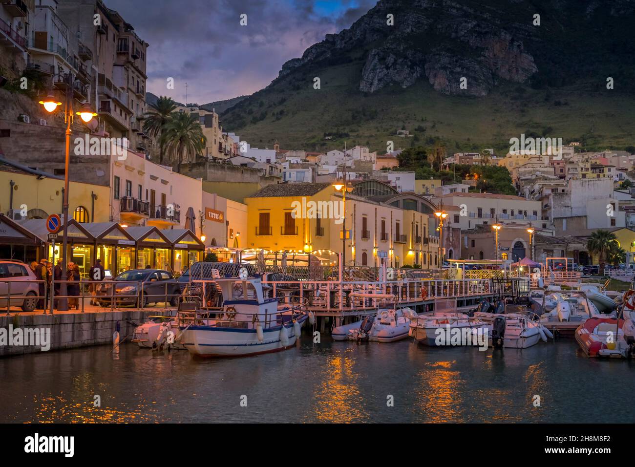 Boote, Yachthafen, Castellammare del Golfo, Sizilien, Italien Banque D'Images