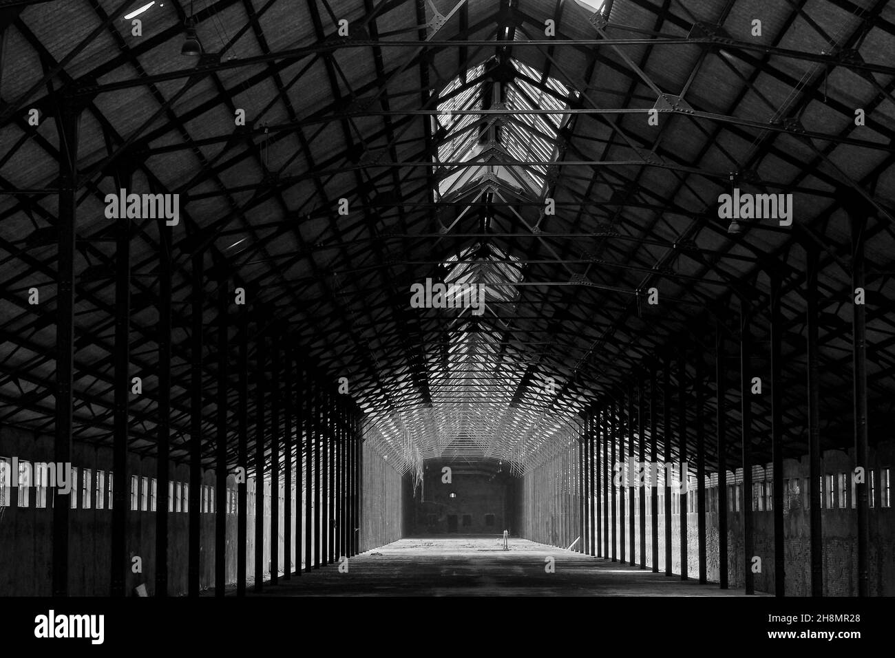 Plus grande gare provinciale au monde, hall de la gare de Canfranc