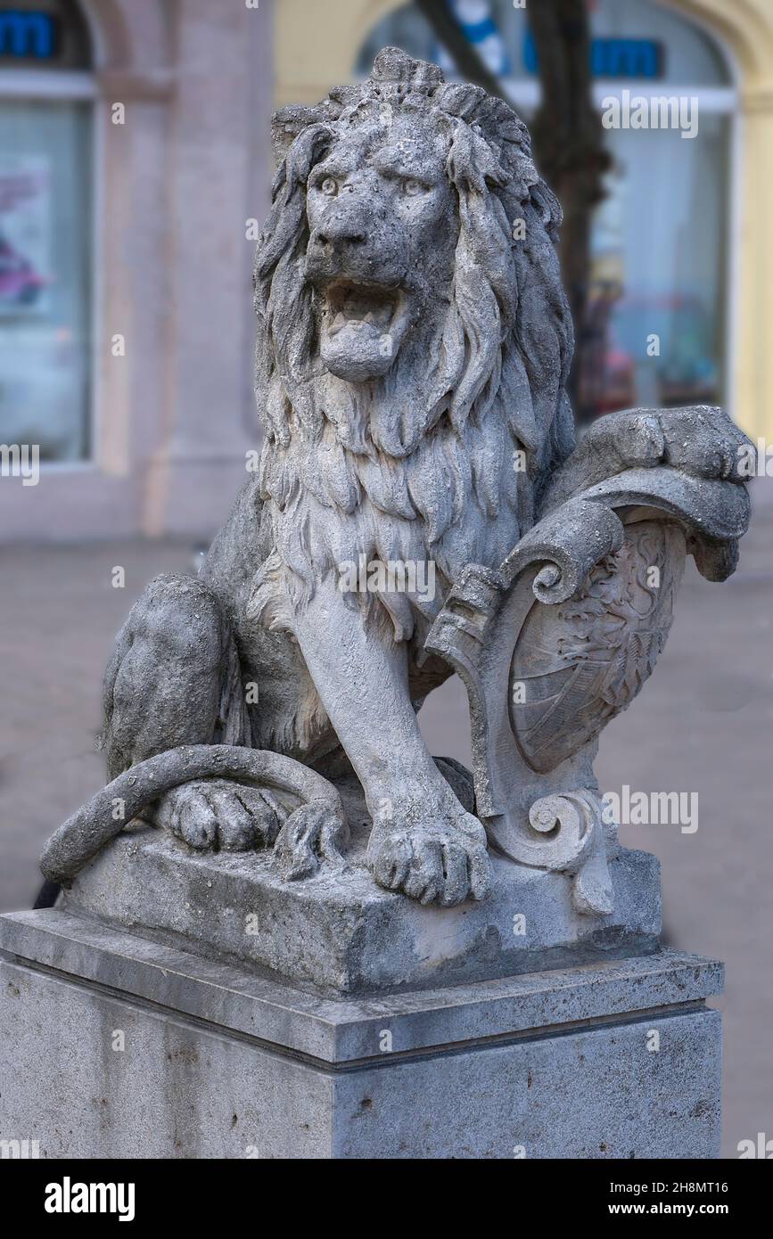 Statue de Lion aux armoiries de 1890, mémorial de guerre, commémoration de la guerre franco-prussienne !870/71, sculpteur Georg Leistner, Erlangen, Moyen-Orient Banque D'Images