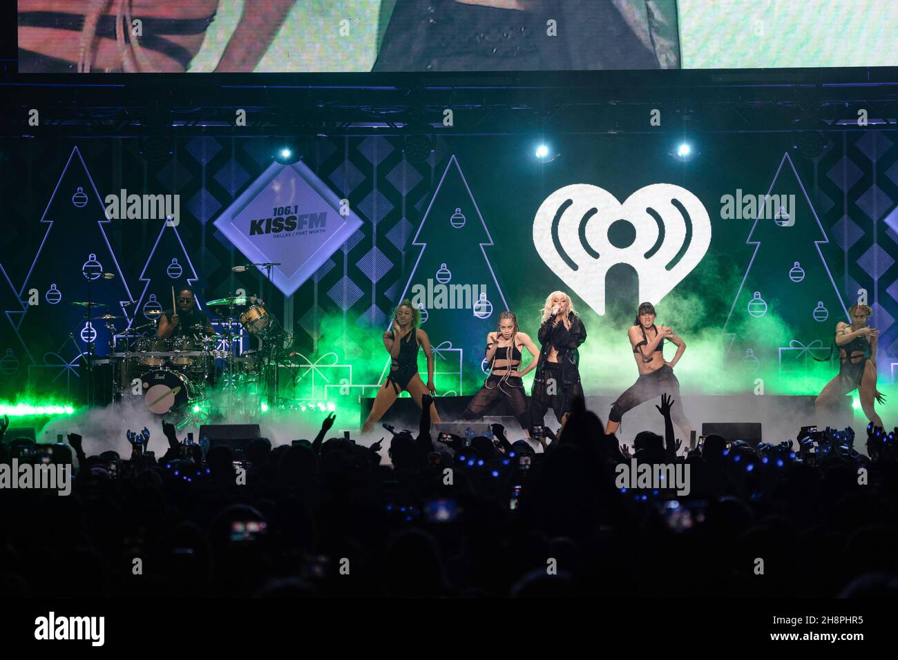 FORT WORTH, TEXAS - 30 NOVEMBRE : DoJa Cat se produit sur scène lors du Jingle ball 2021 de iHeartRadio 106.1 KISS FM présenté par Capital One à Dickies Arena le 30 novembre 2021 à fort Worth, Texas.Photo:Rachel Parker/imageSPACE/Sipa USA crédit: SIPA USA/Alay Live News Banque D'Images